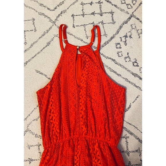 Francesca’s Collection Red Lace Romper - Picture 3 of 3